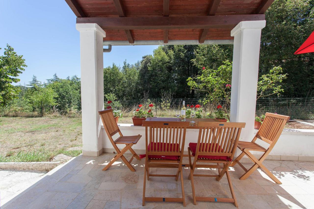Viridis Apartman Póla Kültér fotó