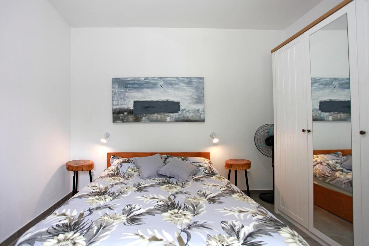Viridis Apartman Póla Kültér fotó