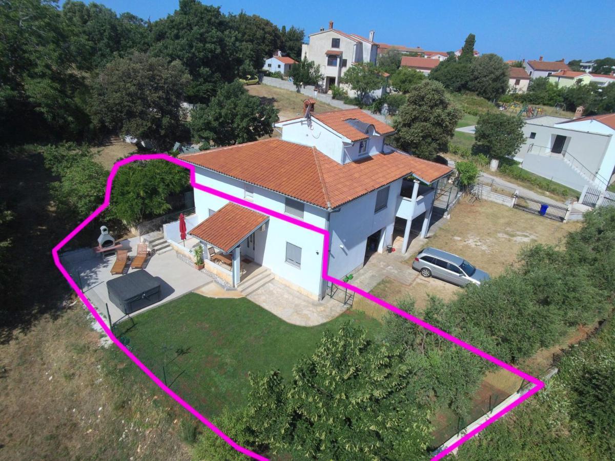 Viridis Apartman Póla Kültér fotó